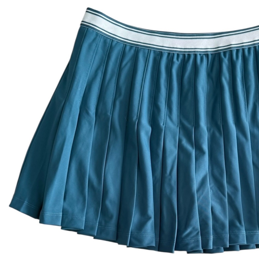 NWOT Vineyard Vines Performance Pleated 15“ Skort - Picture 6 of 9